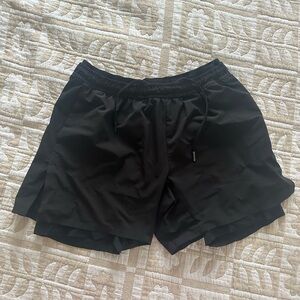 Chubbies Ultimate Training Shorts 5.5 Inch Black
